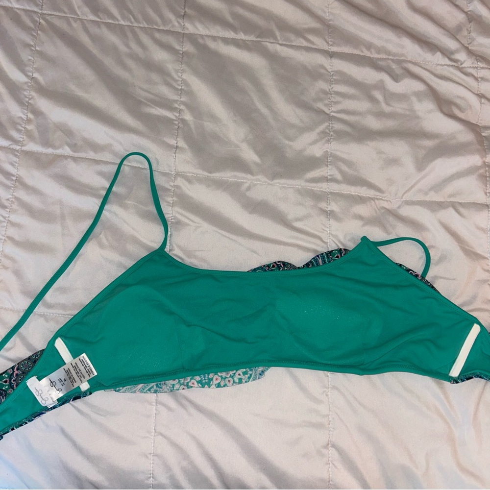 Bikini Top ๐ - Picture 4 of 9